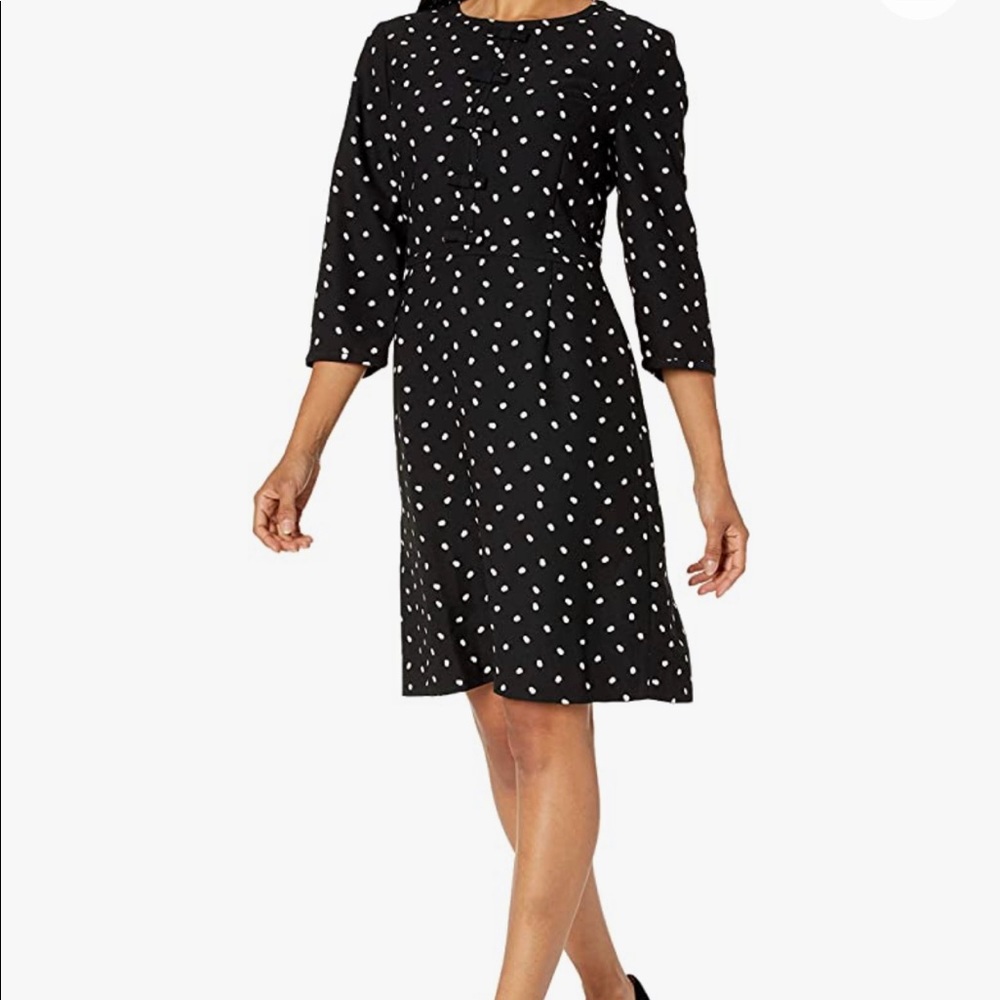 Lark & Ro Women's Three Quarter Sleeve Dress with Round Neck and Bow Detail